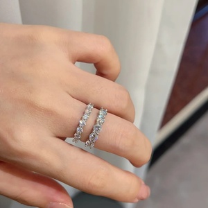Anillo de Diamantes Ovalados Cultivados en Laboratorio, Oro Blanco y Oro Rosa de 18k, Personalizado, con Certificación IGI, Chapado en Rodio, Unisex - Product Image 2