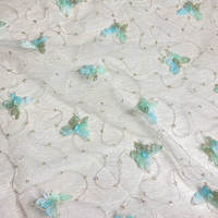 Fournisseur chinois personnalisé 100% polyester fil de soie doré 3D tissu de broderie à motif papillon bleu ciel pour robe de mariée