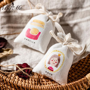 Ambientador para el hogar: Bolsita perfumada bordada a mano para colgar en el armario o coche, sachets de lino aromáticos para embalaje. - Product Image 4