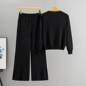 Conjunto de Dos Piezas de Ropa Deportiva Casual para <span class=keywords><strong>Mujer</strong></span>, Estilo Europeo Americano, Otoño, Suéter con Hombros Descubiertos y Encaje a Rayas 0930 - Product Image 2