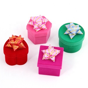 Футляр для сережек уникальной формы, коробка с красным флокированием для обручальных и свадебных украшений, розовая с двойным сердцем, упаковка для колец - Product Image 5