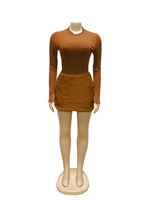 Ensemble deux pièces pour femmes, automne-hiver, élégant, body avec fausse fourrure, jupe mini moulante, tenue tendance pour femmes, vente en gros