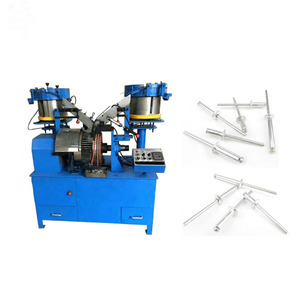 Machine de fabrication de vis à rivets aveugles à grande vitesse et entièrement automatique - Product Image 6