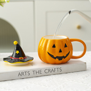 Decoración creativa de <span class=keywords><strong>Halloween</strong></span>, <span class=keywords><strong>taza</strong></span> de agua de linterna de calabaza peculiar, apariencia alta, <span class=keywords><strong>Taza</strong></span> de cerámica linda con tapa, <span class=keywords><strong>taza</strong></span> - Product Image 1