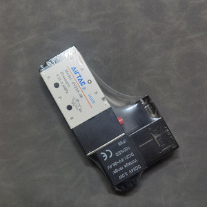 4v210-08 DC24V 5-2 cách nặng AirTAC Van khí nén solenoid điều khiển cho hiệu quả quá trình công nghiệp - Product Image 2