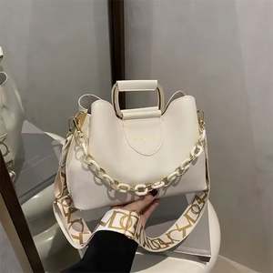 Nouveau sac seau tendance uni et mignon pour femme Sac bandoulière simple et spacieux fermeture éclair face douce - Product Image 5
