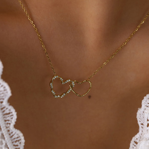 สร้อยคอ CAIOOCHE สไตล์มินิมอล สแตนเลสสตีล ชุบทอง ประดับจี้รูปหัวใจประดับเพชรซิคอน สำหรับผู้หญิง ของขวัญวันแม่ - Product Image 2