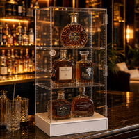 Vitrine à vin en acrylique transparent de luxe sur mesure avec serrure et base en bois, présentoir à bouteilles d'alcool réglable à 3 niveaux pour bar et club