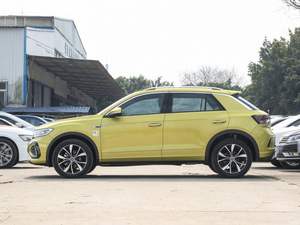 Prix ​​abordable, VW <span class=keywords><strong>T</strong></span> <span class=keywords><strong>Roc</strong></span>, SUV 5 portes, 5 places, <span class=keywords><strong>T</strong></span>-<span class=keywords><strong>ROC</strong></span>, boîte de vitesses à double embrayage à sec à 7 rapports, traction avant, conduite à gauche, essence - Product Image 3