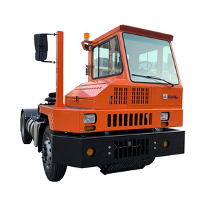 Tractor diésel para remolque de combustible en aeropuertos y puertos, con cabina completamente cerrada, neumáticos neumáticos, equipo logístico. - Product Image 2