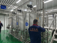 Grande ligne de production de lait pasteurisé entièrement automatique, fabricant d'équipements de transformation laitière, solution de projet clé en main