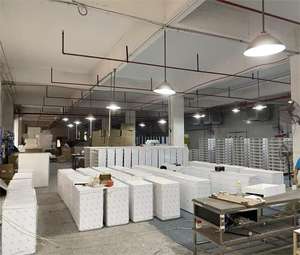 Muebles de salón modernos Mesa de manicura de madera profesional con cajones de aspiradora - Product Image 5