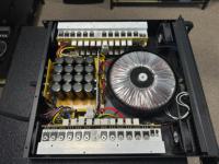 H Sınıfı Amplifikatör 2 Kanallı 2x1000W 2U Profesyonel Güç Amplifikatörü Subwooferlar Stereo Amplifikatör Kilise Oditoryumu Sahne için