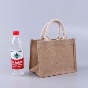Sacs de courses personnalisés en lin, sacs fourre-tout en jute pour cadeaux, sacs en jute en gros avec poignée en bois, écologiques - Product Image 2