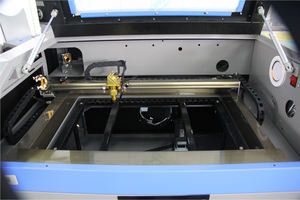 Co2 cắt laser và máy khắc cho Acrylic gỗ - Product Image 3