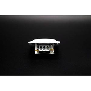 Interruttore da incasso a parete, ideale per il controllo dell'illuminazione e la connessione di dispositivi elettrici in case e uffici. - Product Image 1