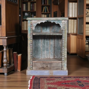 Table de chevet vintage en bois massif avec finition patinée unique, style antique, table de nuit décorative, armoire d'appoint pour chambre à coucher - Product Image 3