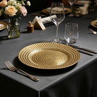 Assiettes de présentation de luxe dorées brillantes martelées incassables de 13 pouces, directement de l'usine, pour banquets, hôtels et traiteurs