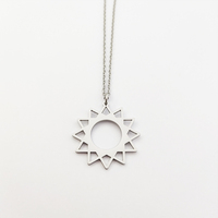 Collier Soleil Collier De Moda Collier Pendentif Soleil Bijoux Plaqué Or PVD Collier Géométrie Sacrée