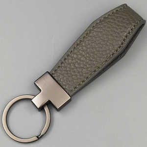 LLavero de coche de cuero de becerro de capa superior llavero de cuero de moda anillo colgante de aleación Cordón de cuero creativo para hombres y <span class=keywords><strong>mujeres</strong></span> - Product Image 5