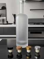Bouteille de spiritueux vide ronde transparente en verre noir mat personnalisée de 700 ml 750 ml pour liqueur, vin, whisky, vodka, tequila avec bouchon en liège