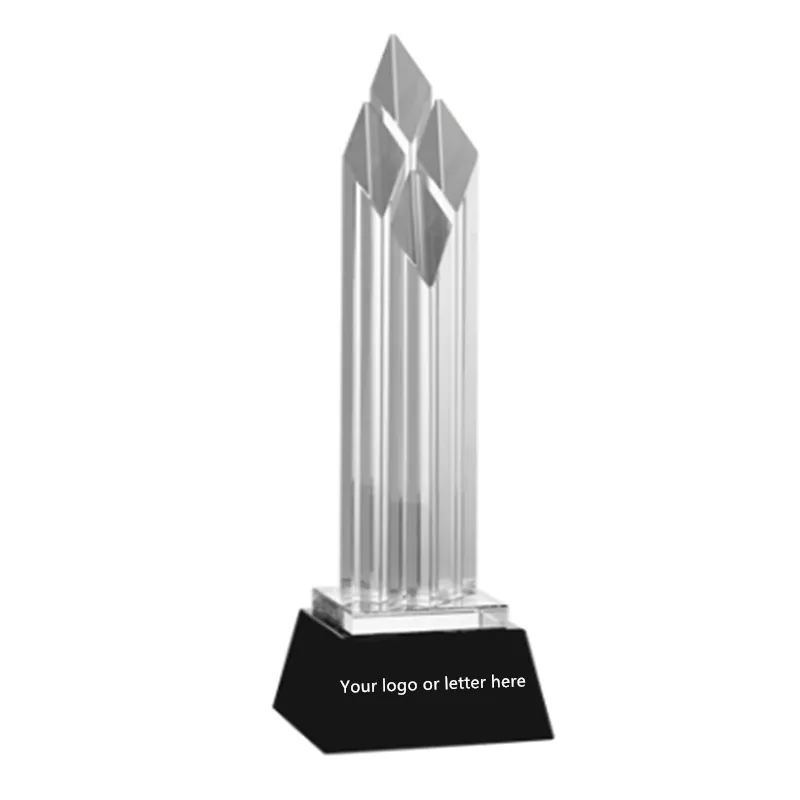 Pas cher en gros Nom individuel personnalisé gravé Trophée de récompense en cristal vierge de haute qualité avec base Souvenir Cadeaux