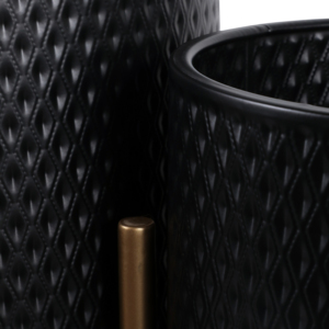 Vasi Moderni Neri Texturizzati con Supporto in Metallo Dorato per Arredamento Interno - Product Image 6
