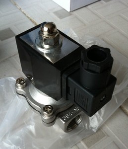 AC110V โซลินอยด์วาล์วสเตนเลสชนิด <span class=keywords><strong>CKD</strong></span> พร้อมขั้วต่อ DIN 1/2 ''การควบคุม NPT สำหรับน้ำ - Product Image 3