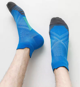 Custom Made Logos Comfortable Cushion Sport <b>Socks</b> for Running and Cycling in Various Colors for Men Women - Product Image 4