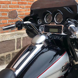 Cadre de <span class=keywords><strong>plaque</strong></span> d'<span class=keywords><strong>immatriculation</strong></span> Harley-Davidson Sportster d'origine avec éclairage LED universel pour démarrage électrique, pour motos cruiser et Gliding - Product Image 2