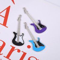 Pendentif en métal émaillé multicolore en forme de guitare électrique, style rock, pour la fabrication de colliers, bracelets et porte-clés DIY
