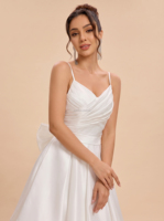 Gaun Pengantin Kustom Model Ruched Bust Ukuran Besar Warna Ivory Satin V-Neck Gaun Cantik Gaun Bridal Shower Gaun Putih