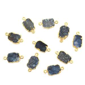 Druzy negro de 15 a 17 MM con conector chapado en oro con forma de rectángulo de fianza - Product Image 5