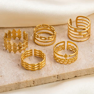 Anillos de moda con diseño de corona calada ajustables para mujer, joyería de fiesta, color dorado - Product Image 3