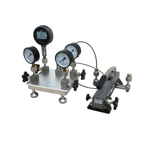 Độ chính xác cao 4 cổng với on-off chuyển đổi hiệu chuẩn áp lực nền tảng phòng thí nghiệm-cấp áp lực calibrator - Product Image 2