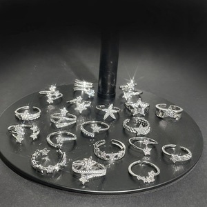 <span class=keywords><strong>แหวน</strong></span>รูปดาวทรงเรขาคณิตแบบไม่สมมาตร สไตล์โกธิค พังก์ บลิง สำหรับผู้หญิง สาวๆ ประดับคริสตัลเพทาย <span class=keywords><strong>แหวน</strong></span>สไตล์ Y2K อี<span class=keywords><strong>โม</strong></span> เครื่องประดับ - Product Image 1