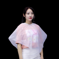 Cape de coiffure jetable en plastique PE épais, imperméable, spéciale salon, pour coupe de cheveux, permanente, coloration, soin à l'huile, châle de barbier