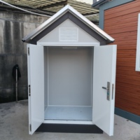 Cabane préfabriquée portable de 7 pieds pour l'extérieur avec panneaux en acier et panneaux sandwich, abri pour outils de jardin, petite maison pour animaux de compagnie, cabane pour parc, maison