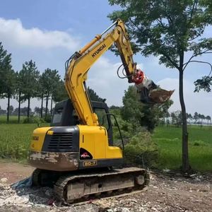 Mini-excavatrice Hyundai 90 neuve, équipement de construction avec attache de ramasseur, moteur, boîte de vitesses, moteur et pompe importés - Product Image 2