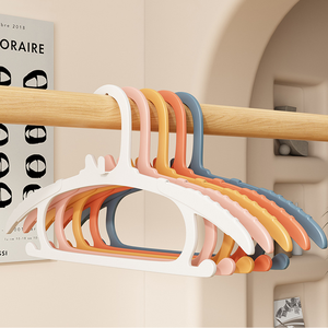 Appendiabiti in plastica per bambini color macaron per <span class=keywords><strong>neonati</strong></span> appesi appendiabiti senza cuciture - Product Image 1
