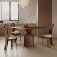 Set Meja Makan Bulat Kayu Solid Vintage Modern dengan Finishing Walnut 6 Kursi untuk Keluarga Kecil atau Apartemen