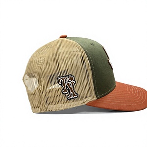 Casquette de camionneur bicolore à profil moyen avec broderie 3D ajustable et dos en maille, fabriquée au Vietnam, pour adultes, idéale pour les activités sportives quotidiennes en extérieur. - Product Image 4