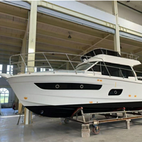 Yacht de pêche sportive Flybridge de 33 pieds, Cabin Cruiser, deux moteurs Yamaha 300 CV, bateau en fibre de verre à double aile avant, sondeur SIMRAD, homologué CCS CE