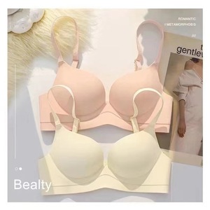 <span class=keywords><strong>Reggiseno</strong></span> da donna traspirante <span class=keywords><strong>senza</strong></span> cuciture <span class=keywords><strong>reggiseno</strong></span> Push-up morbido Comfort <span class=keywords><strong>senza</strong></span> fili intimo estivo Sexy Crop Top <span class=keywords><strong>senza</strong></span> fili <span class=keywords><strong>reggiseno</strong></span> elastico <span class=keywords><strong>senza</strong></span> fili - Product Image 3