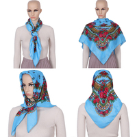 Vente en gros Foulard en fil d'or de style ethnique pour femmes musulmanes Hijab Foulard en coton sergé imprimé fleurs à la mode