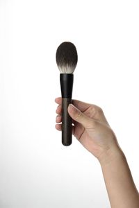 Juego de 9 Brochas de Maquillaje de Pelo Sintético con Mango de Madera Negra para Rostro, Ojos, Polvo, Colorete, Corrector y Sombra de Ojos, Brochas Cosméticas de Marca Personalizada - Product Image 1