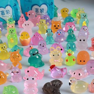 <span class=keywords><strong>Mini</strong></span>-sacs surprises d'animaux en résine, figurines de dessins animés transparentes assorties pour la décoration de micro-paysages et de jardins féeriques - Product Image 4