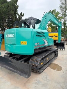 Excavatrice d'occasion Kobelco SK75 7,5 tonnes, pelle sur chenilles hydraulique d'occasion SK55 SK130 SK135SR, haute qualité à prix compétitif - Product Image 2