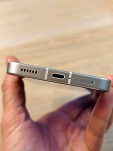 Teléfono No/thing (3a) 2025 - Diseño Transparente con Interfaz <span class=keywords><strong>Glyph</strong></span>, OLED de 120Hz, Snapdragon 7s Gen 3, Versión Global - Product Image 4