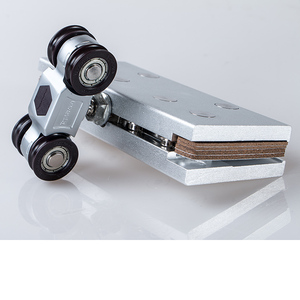<span class=keywords><strong>inferior</strong></span> tapón de vidrio <span class=keywords><strong>armario</strong></span> silencio aluminio conjunto de la <span class=keywords><strong>puerta</strong></span> de rodillos para <span class=keywords><strong>puerta</strong></span> <span class=keywords><strong>corredera</strong></span> colgando ruedas - Product Image 5